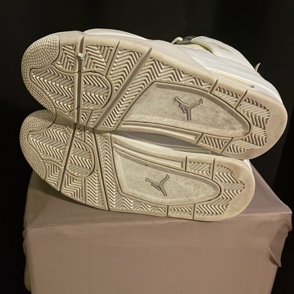 Jordans youth size 6 1/2 - Picture 6 of 9